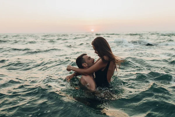 Sex in the Sea: Is Ocean Lovemaking Safe or Risky?